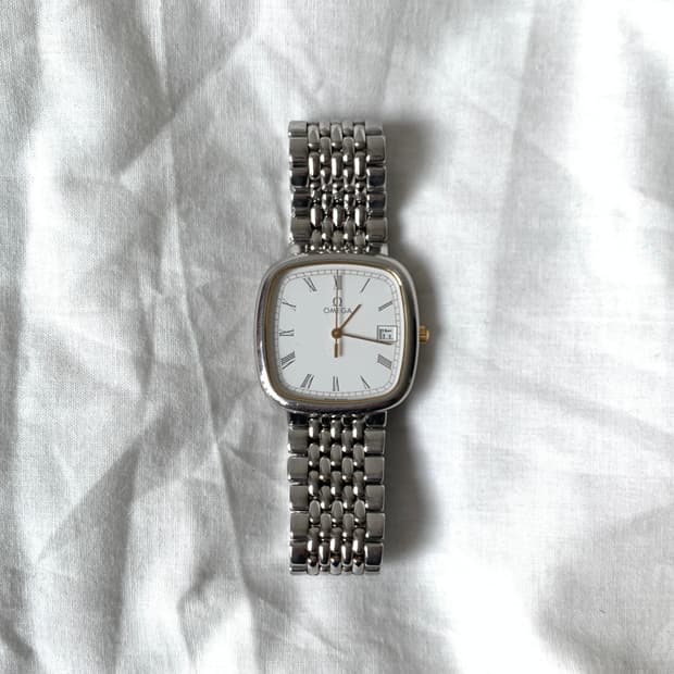 vintage De vile square date watch