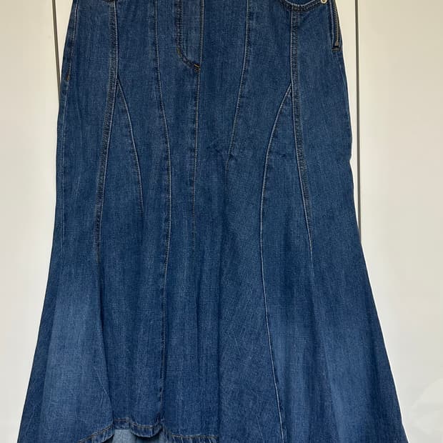 한섬시스템 청 데님 언발란스 훌 스커트