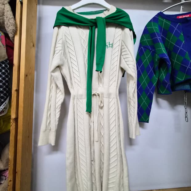  케이블 니트 원피스