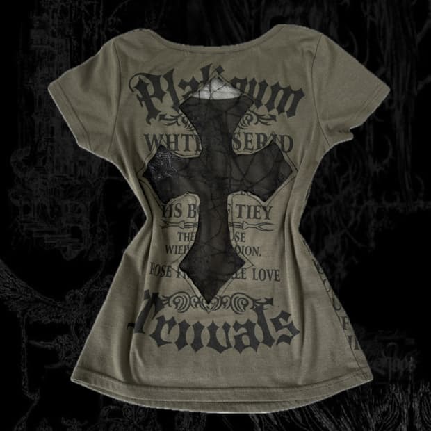 Goth rocksick 00s sleeved T