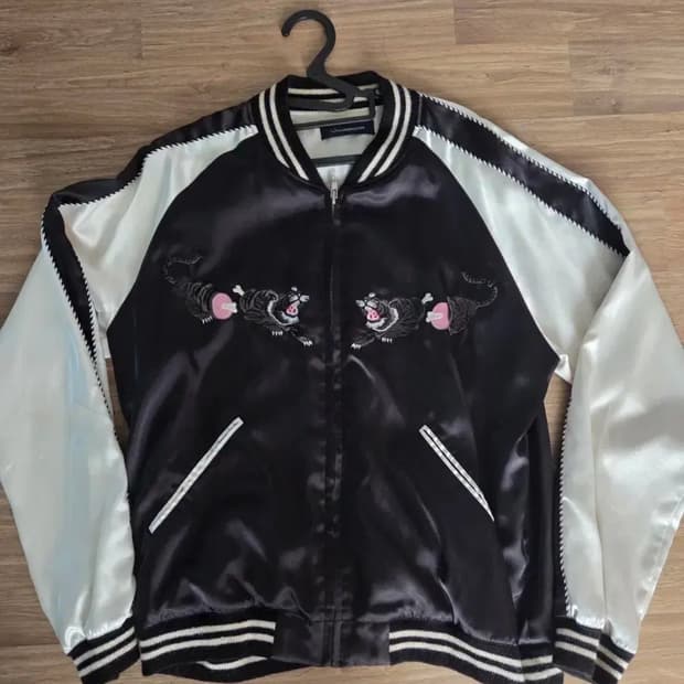 언더커머 15ss 타이거자수 스카쟌 자켓