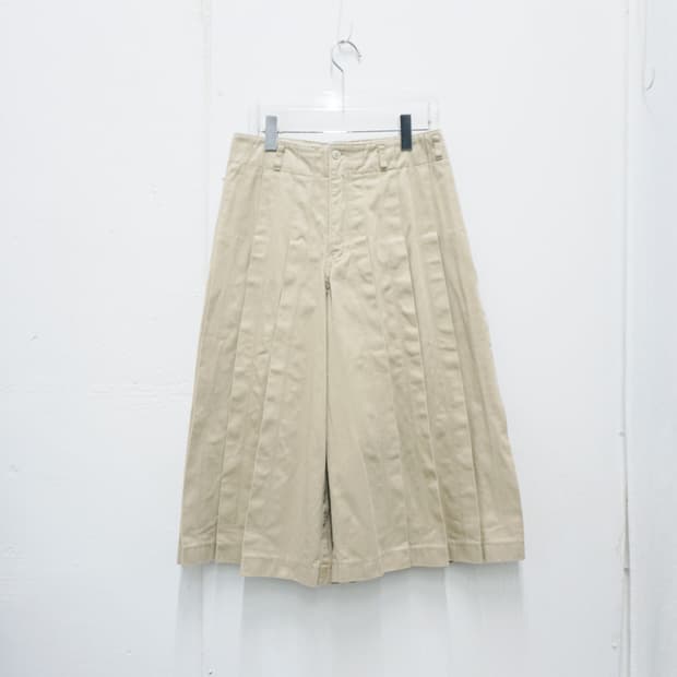 COMME des GARÇONS pleated wide shorts