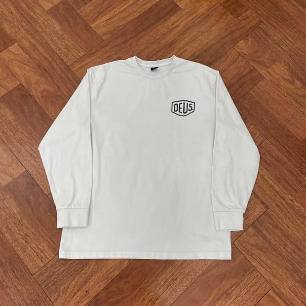 데우스 엑스 마키나 롱스리브 