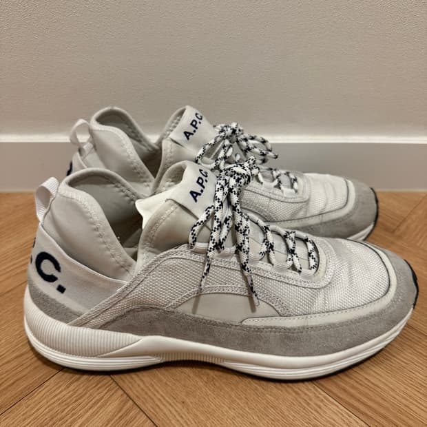 아페쎄 런어라운드 스니커즈 (42사이즈)