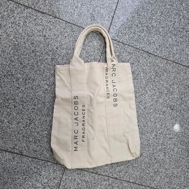마크제이콥스 에코백