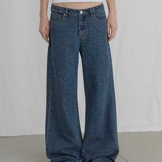 오데스 레오파드 스트레이트 데님 팬츠