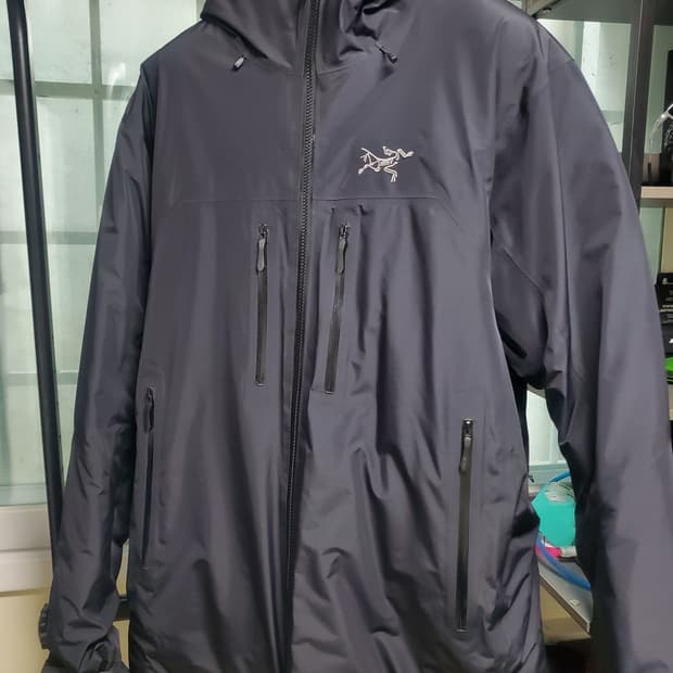 아크테릭스 베타 다운 인슐레이티드 고어텍스 BETA