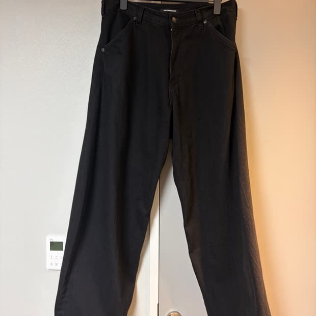 해칭룸 x Surl 와이드 커브드진 워시드 블랙