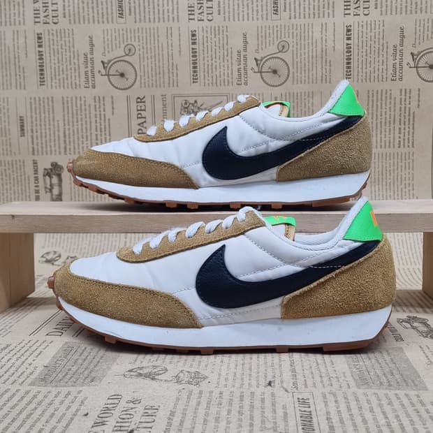 나이키 데이브레이크 베형 스니커즈235