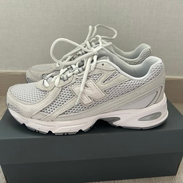 [새상품] 뉴발란스 740v2 (235)