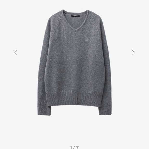 999휴머니티 니트 one size