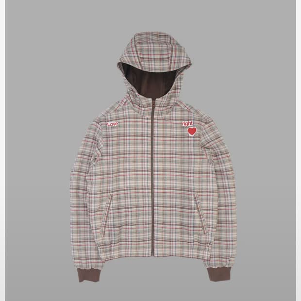 뮤지엄비지터 후드집업 자켓