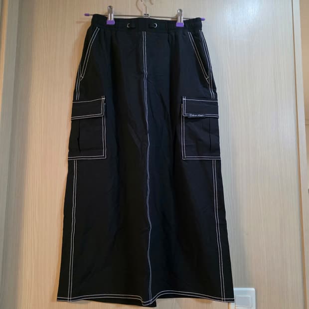 캘빈클라인  블랙 카고 롱 스커트 S