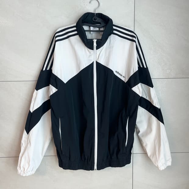 아디다스 윈드브레이커 흰,검 바람막이 [L]