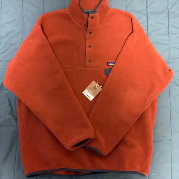 파타고니아 신칠라 스냅-T 플리스 풀오버 버니쉬드 레드