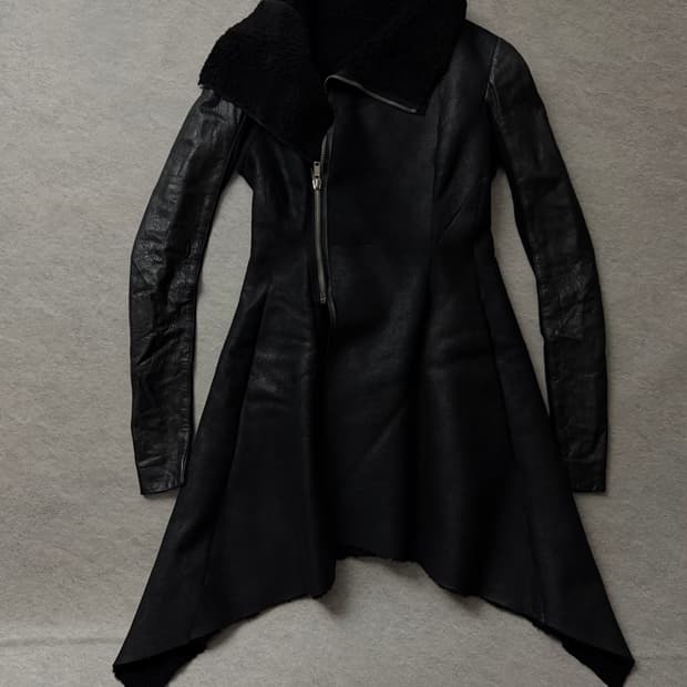 릭오웬스 램스킨 비대칭 롱무스탕