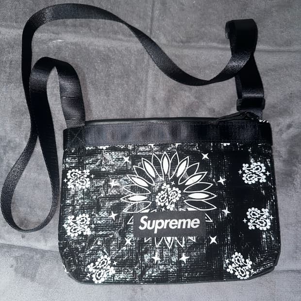 슈프림 반다나 크로스백