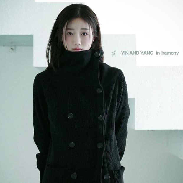 인앤양인하모니 Double button cardigan black
