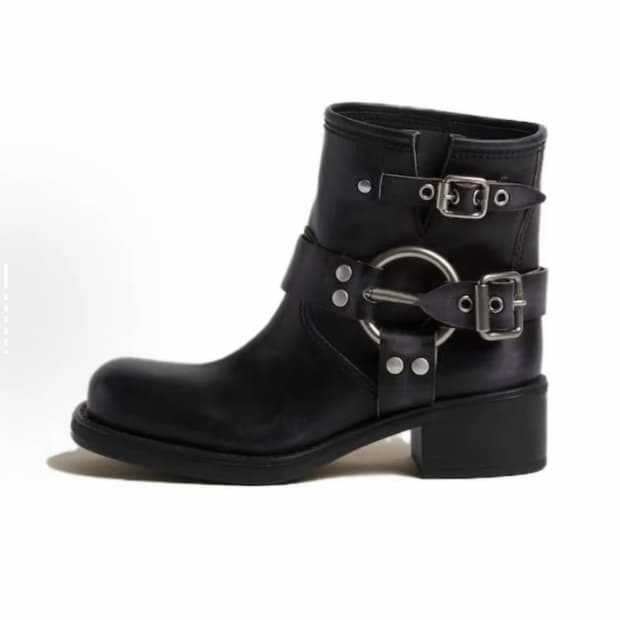 미우미우 바이커 앵클부츠 38