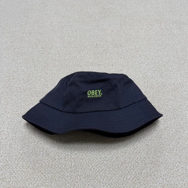오베이 네이비 버킷햇