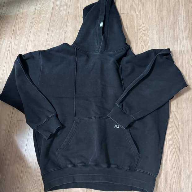 노메뉴얼 후드티 L사이즈