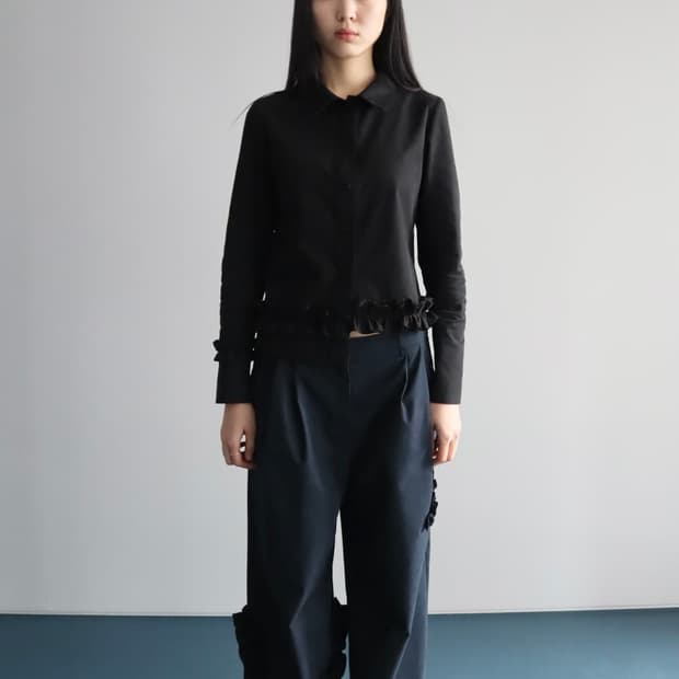 바하윤 언발란스 러플 셔츠