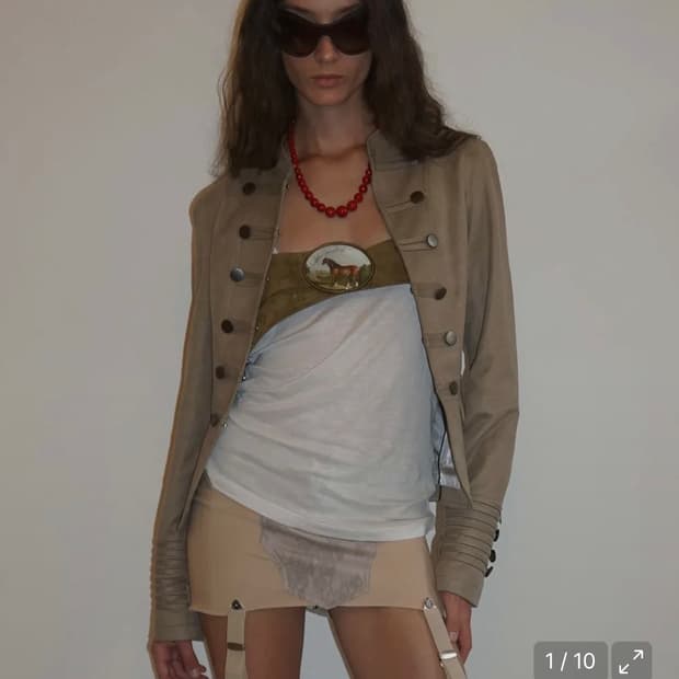 스컬프터 나폴레옹 자켓 베이지 구합니다