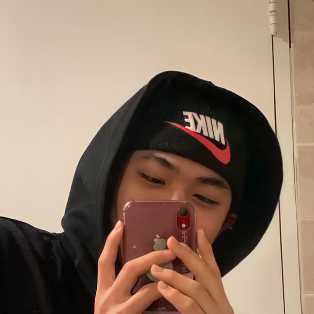 슈프림 나이키 비니 