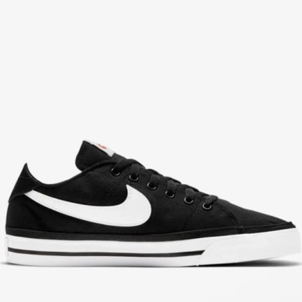 나이키 코트레거시 캔버스 스니커즈 235사이즈