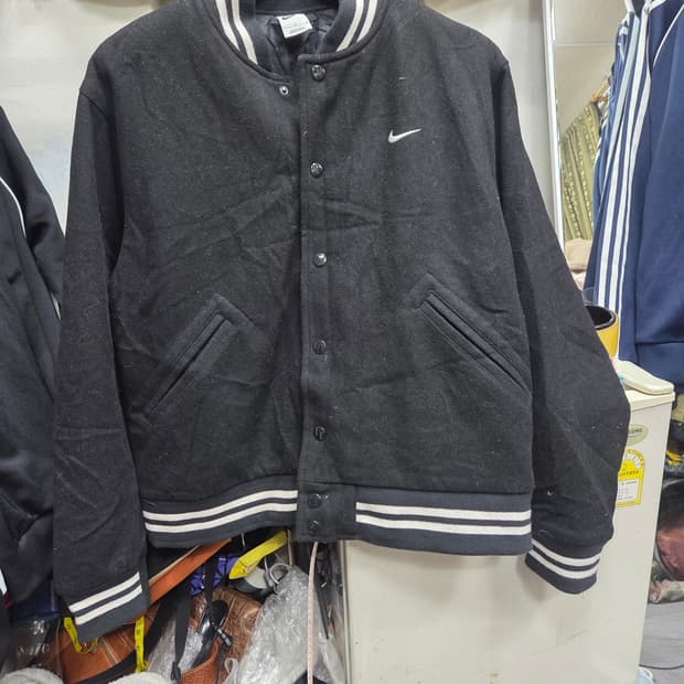 나이키 블랙 비시티   자켓