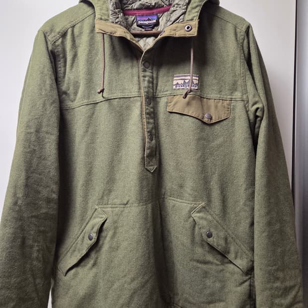 파타고니아 40주년 레거시 컬렉션 리클레임 울 스냅티 후드 (올리브)