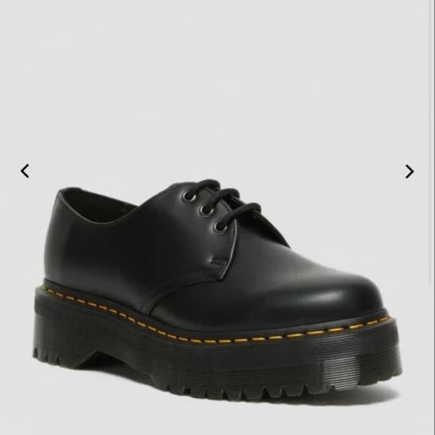 닥터마틴 1461 쿼드 260 팔아요 