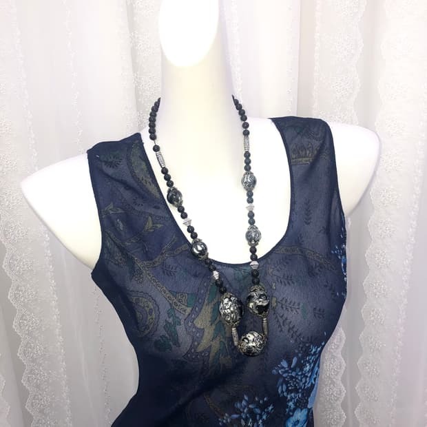 black circle oriental necklace