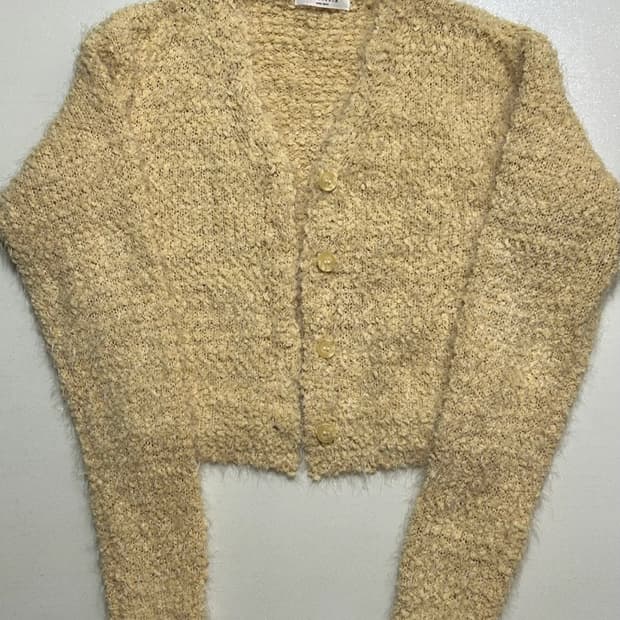 부클 브이넥 가디건 (새상품)