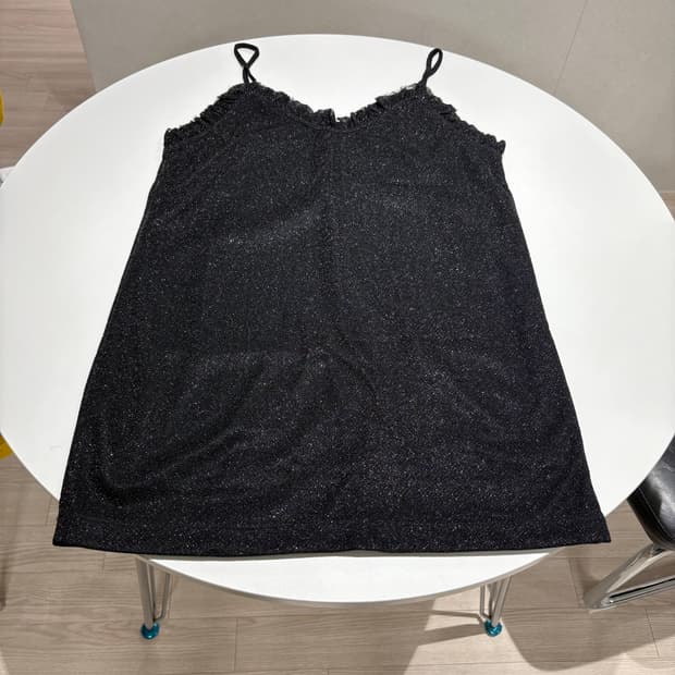 펄감 슬리브리스 블랙 원피스