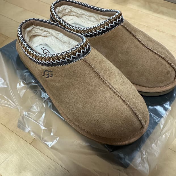 (260)어그 타스만 슬리퍼 체스트넛