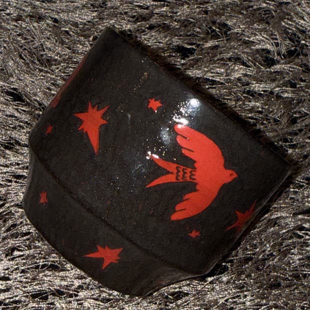 HWABI - Black Bloom Pot