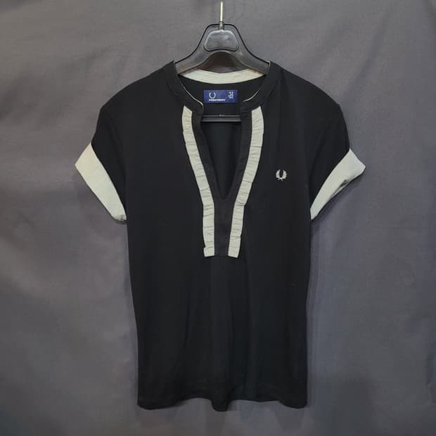 FRED PERRY 프레드페리 자수로고 셔츠