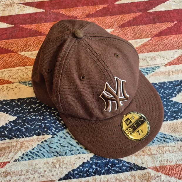 뉴에라 59FIFTY 뉴욕 양키스 로고 스냅백 모자 (56.8cm)