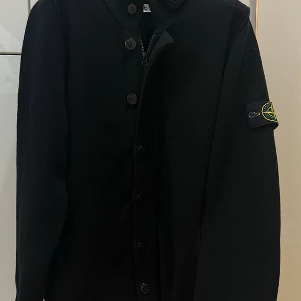 24fw 스톤아일랜드 집업가디건 L (새상품급)