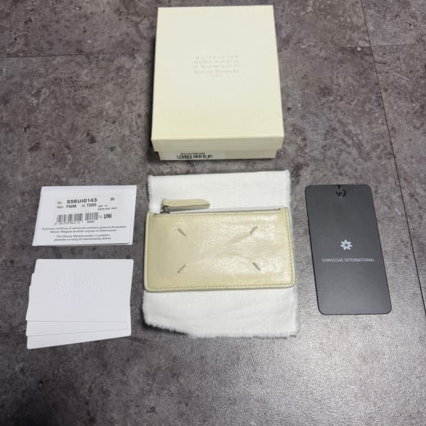 마르지엘라 지퍼 카드지갑 풀박스