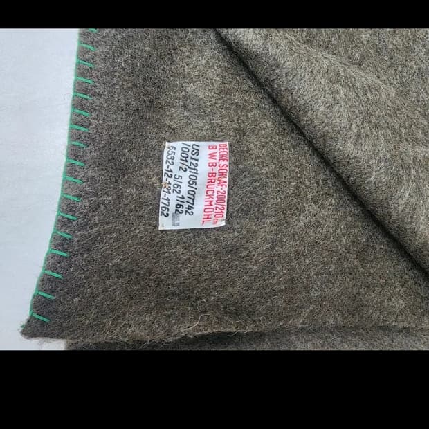 BUND 독일 분데쓰리

울담요 입니다