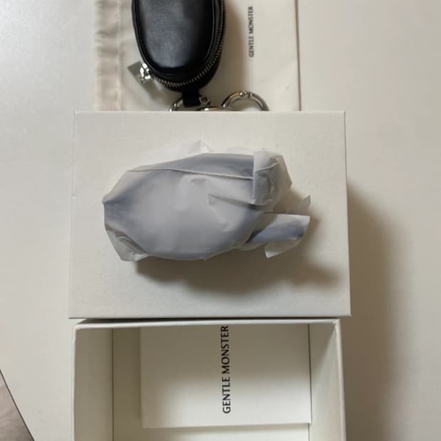 [새상품] 젠틀몬스터 타키온 블랙 TAKION-01 