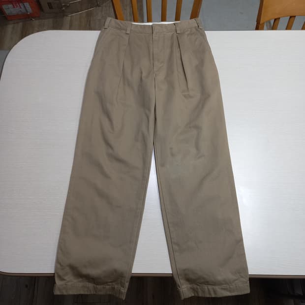 30 유니끌로 U 원턱 세미와이드 치노 베이지 30-172