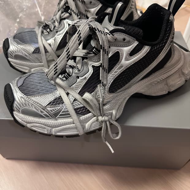 [40] 발렌시아가 3xl 스니커즈 그레디언트 그레이