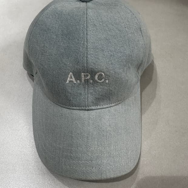 아페쎄(APC) 볼캡 판매