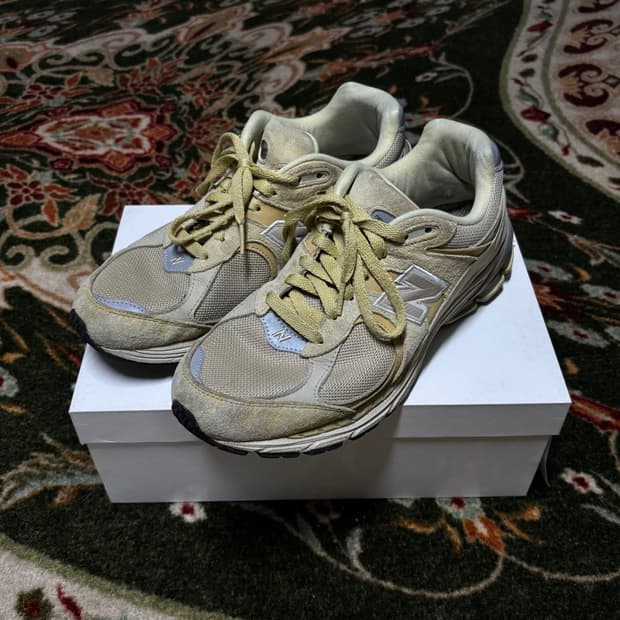 New Balance X Aura lee 2002R Yellow (280