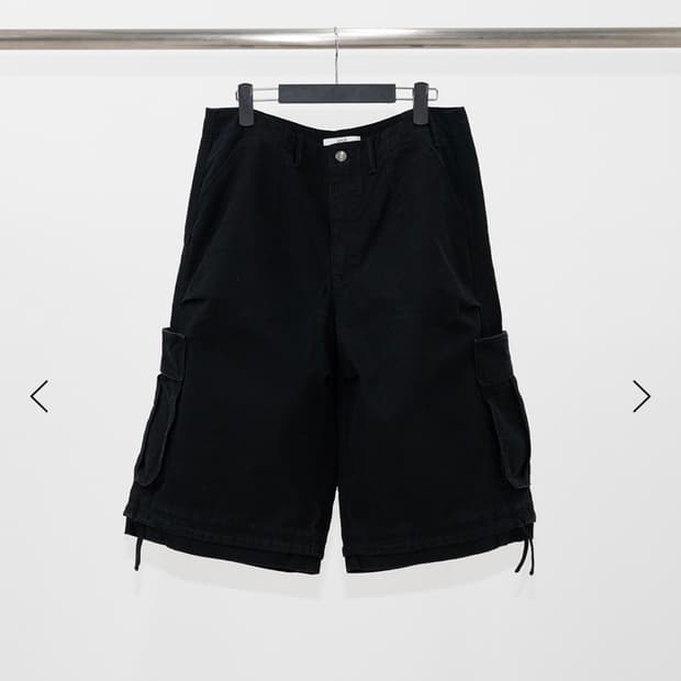 LAYERED BACK CARGO SHORTS