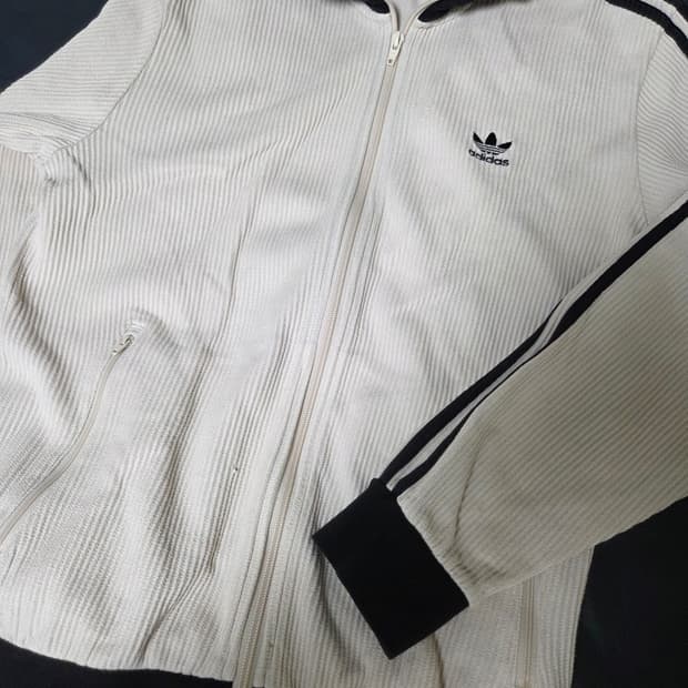 아디다스 베켄바우어 와플트랙탑