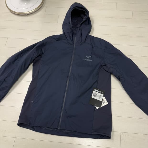 아크테릭스 아톰  XL사이즈  한글 가격텍 있어서 에이에스 문제 없구요 